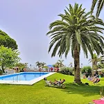 Neenies - Carabeo Luxury Apartmán