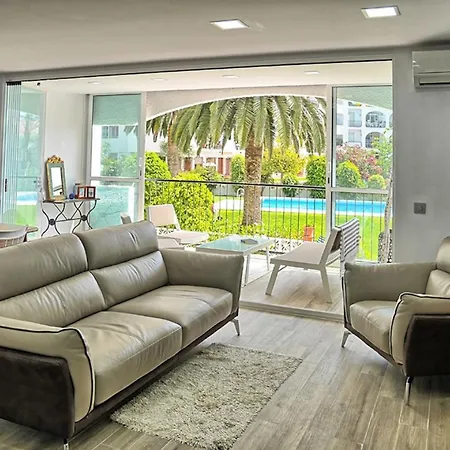 Apartment Neenies - Carabeo Luxury *